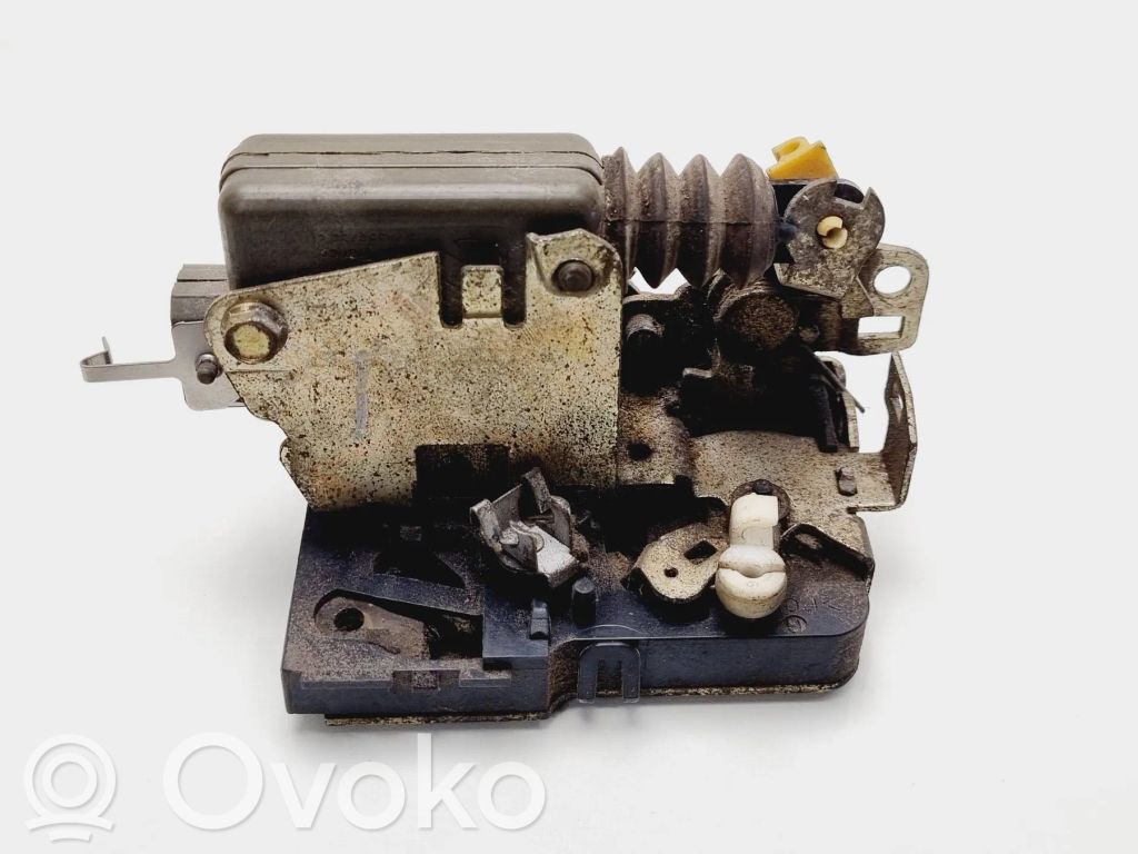 Etuoven lukko