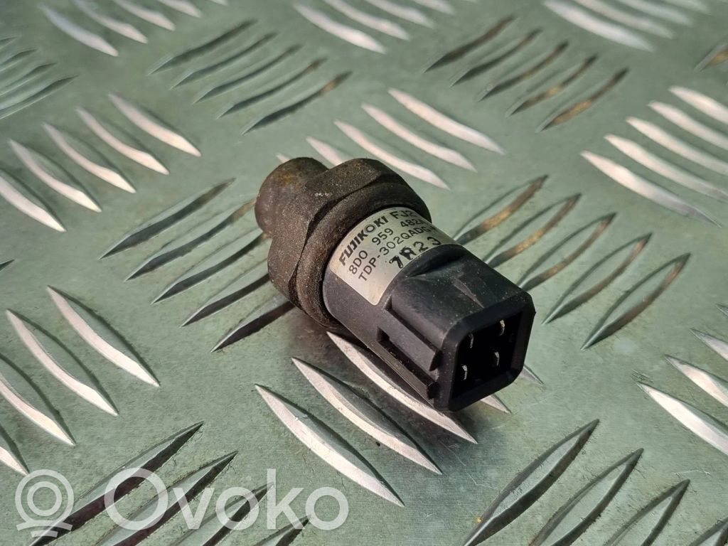 Audi A4 S4 B5 8D Sensor de presión del aire acondicionado (A/C) 