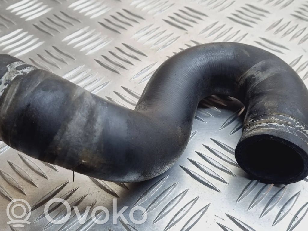 Engine coolant pipe/hose