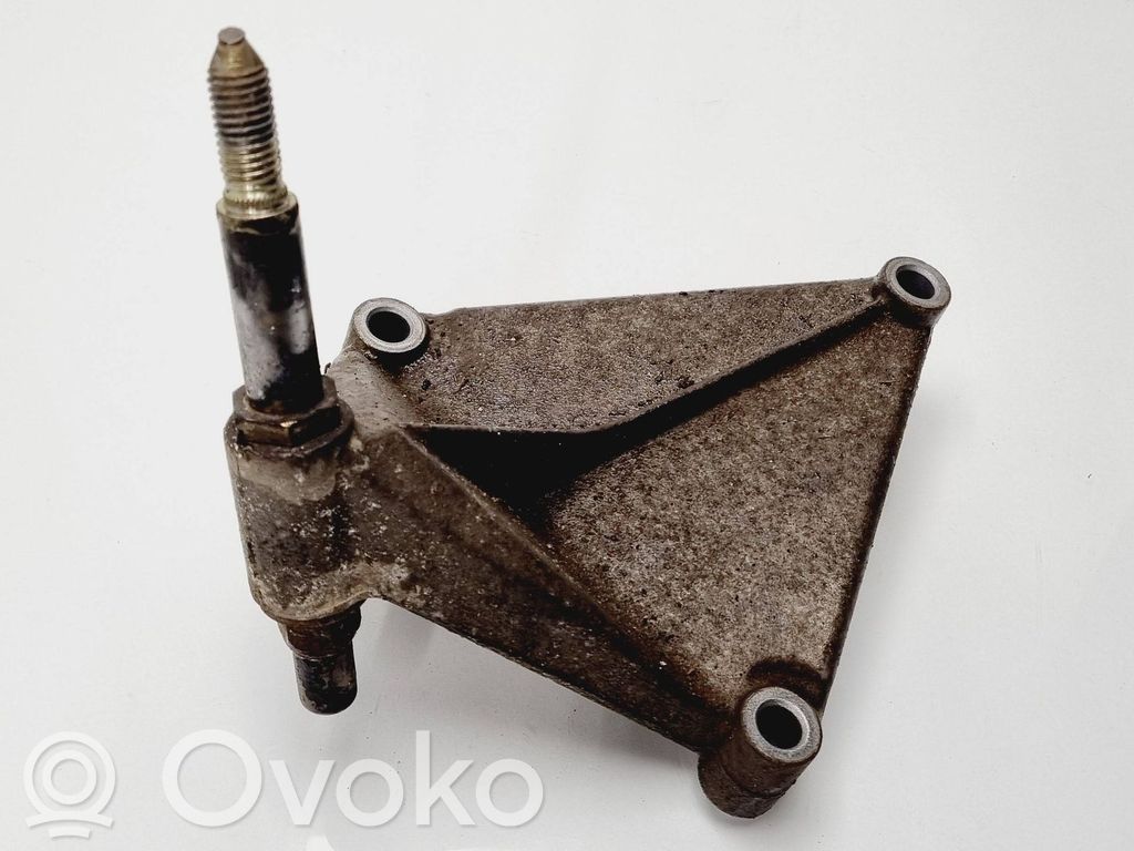 Renault Scenic I Engine mounting bracket 