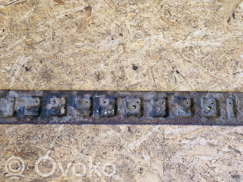 Bottom radiator support slam panel