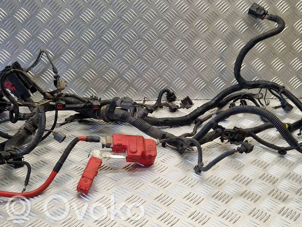 Volvo V70 Dzinēja vadu instalācija 