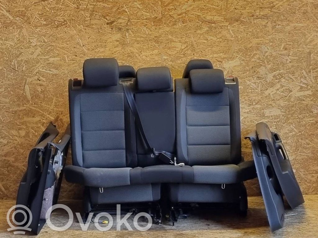 Volkswagen Golf VI Fotele / Kanapa / Boczki / Komplet 