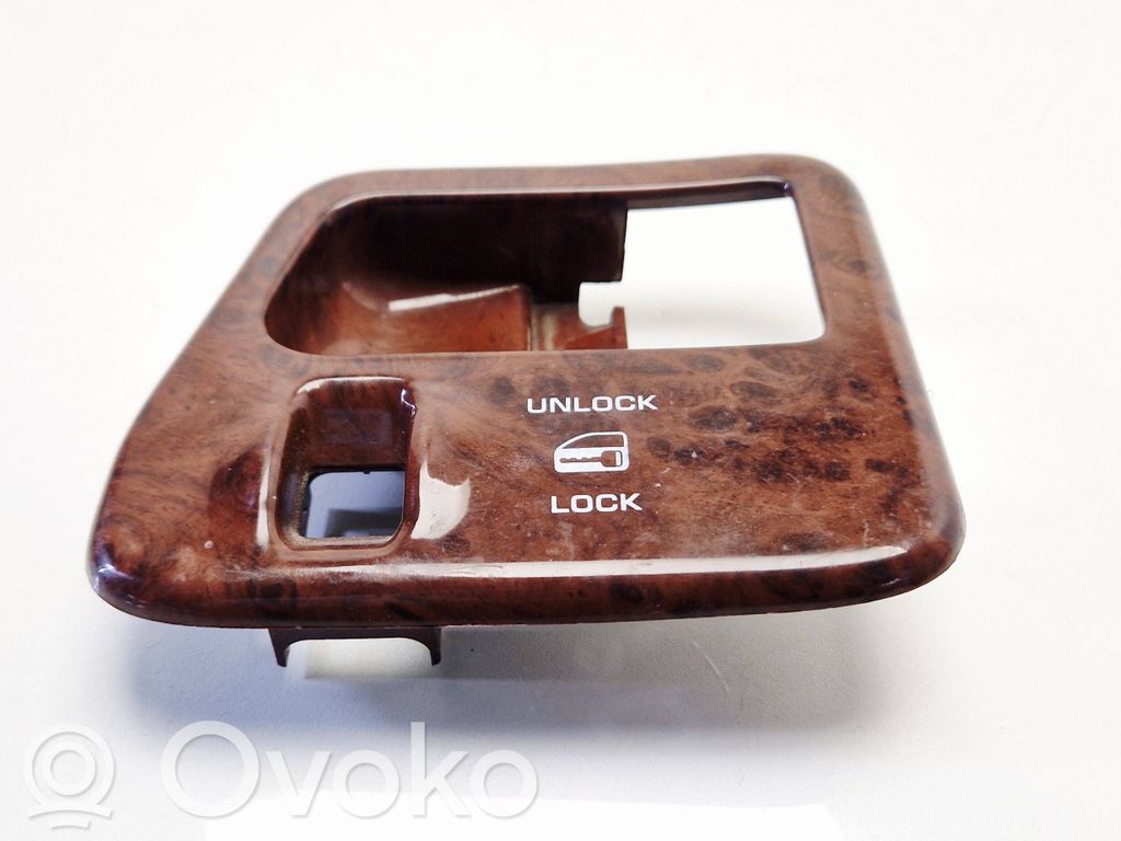 Chrysler Voyager Front door window switch trim 