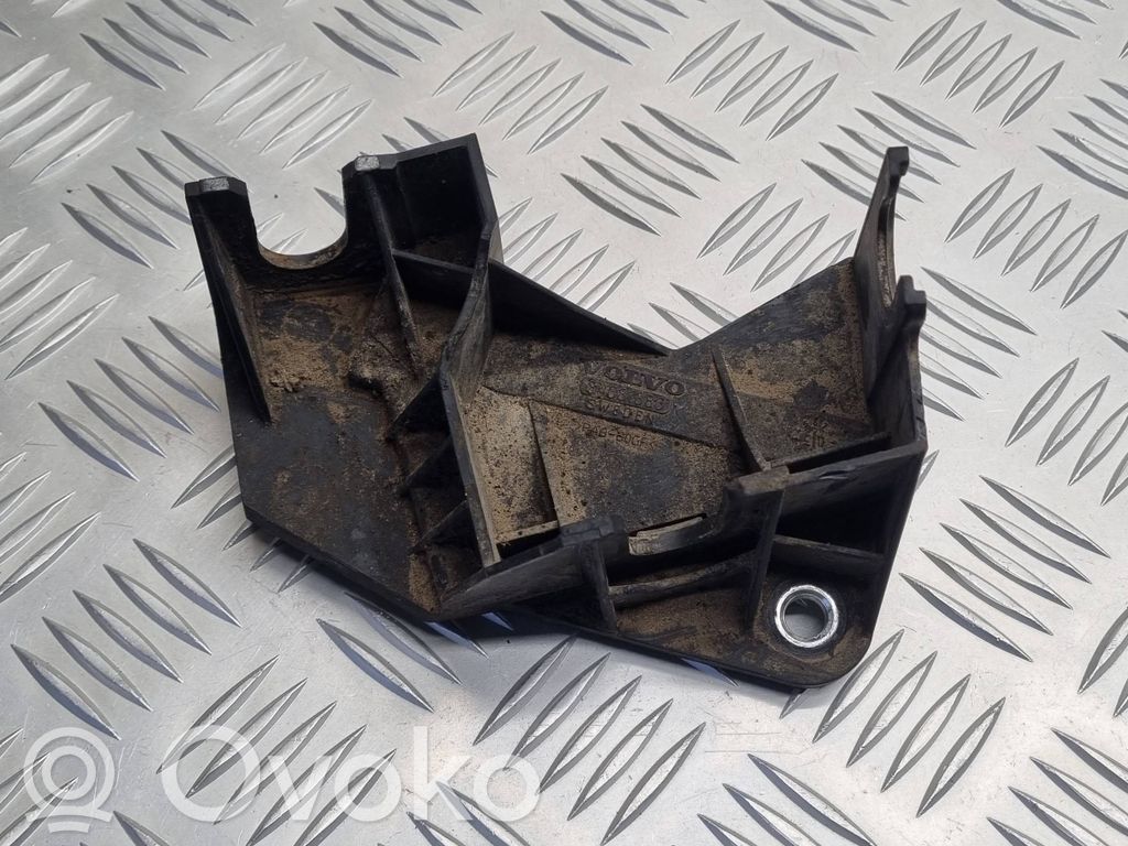 Gear shift cable bracket   30681386