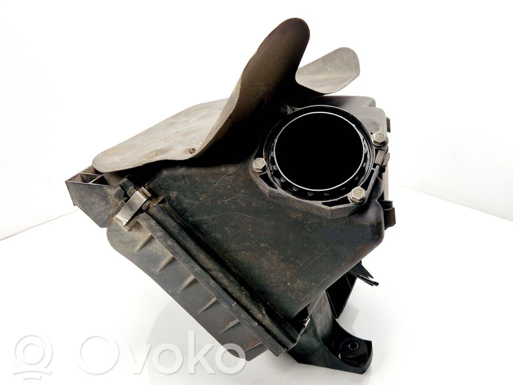 Audi A4 S4 B5 8D Obudowa filtra powietrza 