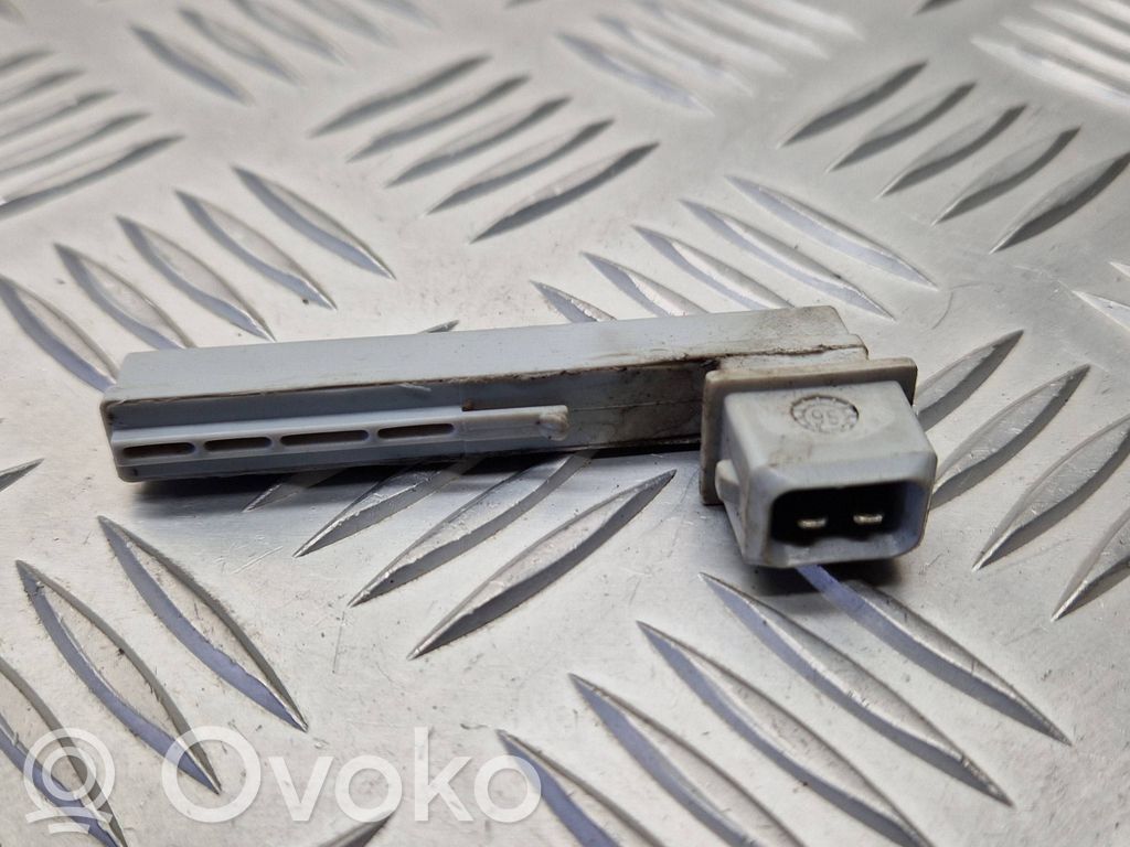 Audi A4 S4 B5 8D Sensor 