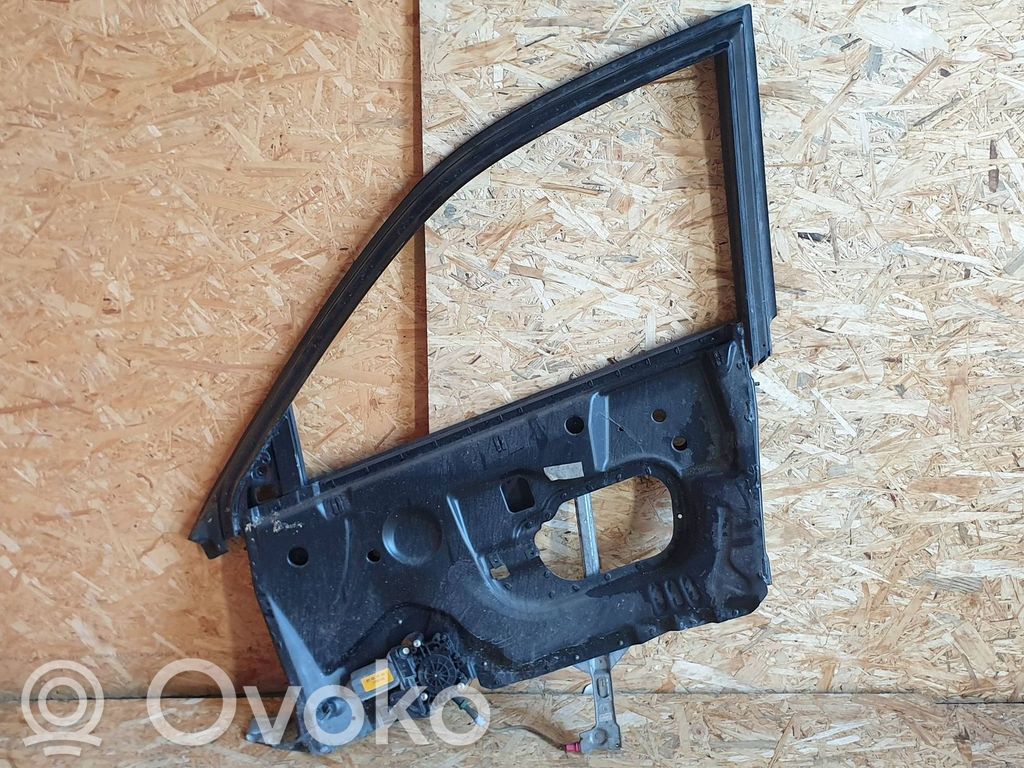 Audi A8 S8 D2 4D Front door window/glass frame 