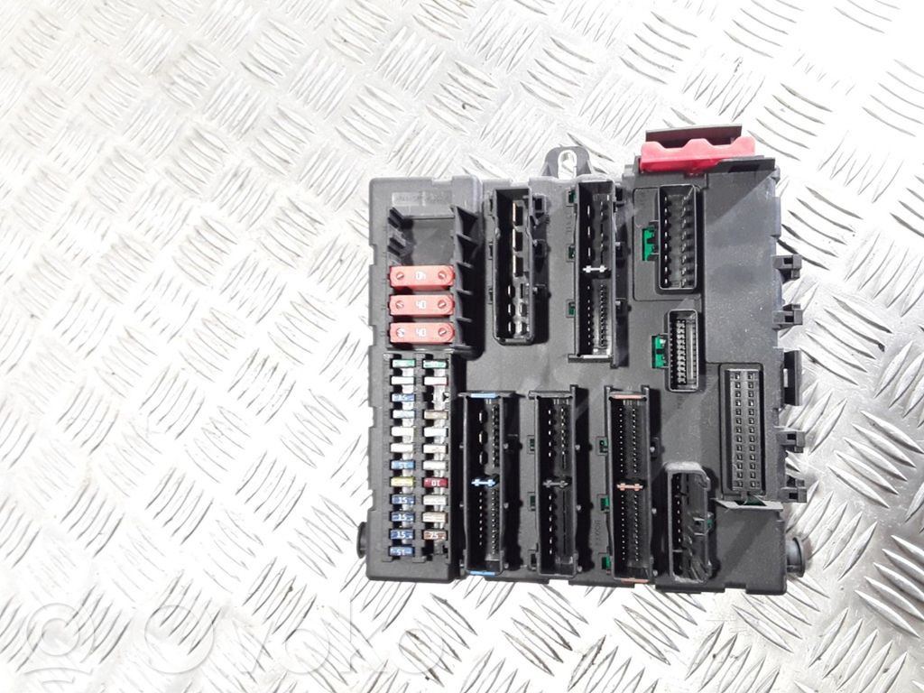 Opel Signum Fuse module 