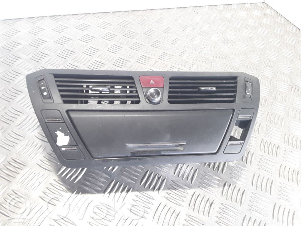 Citroen C4 Grand Picasso Rejilla de ventilación central del panel 