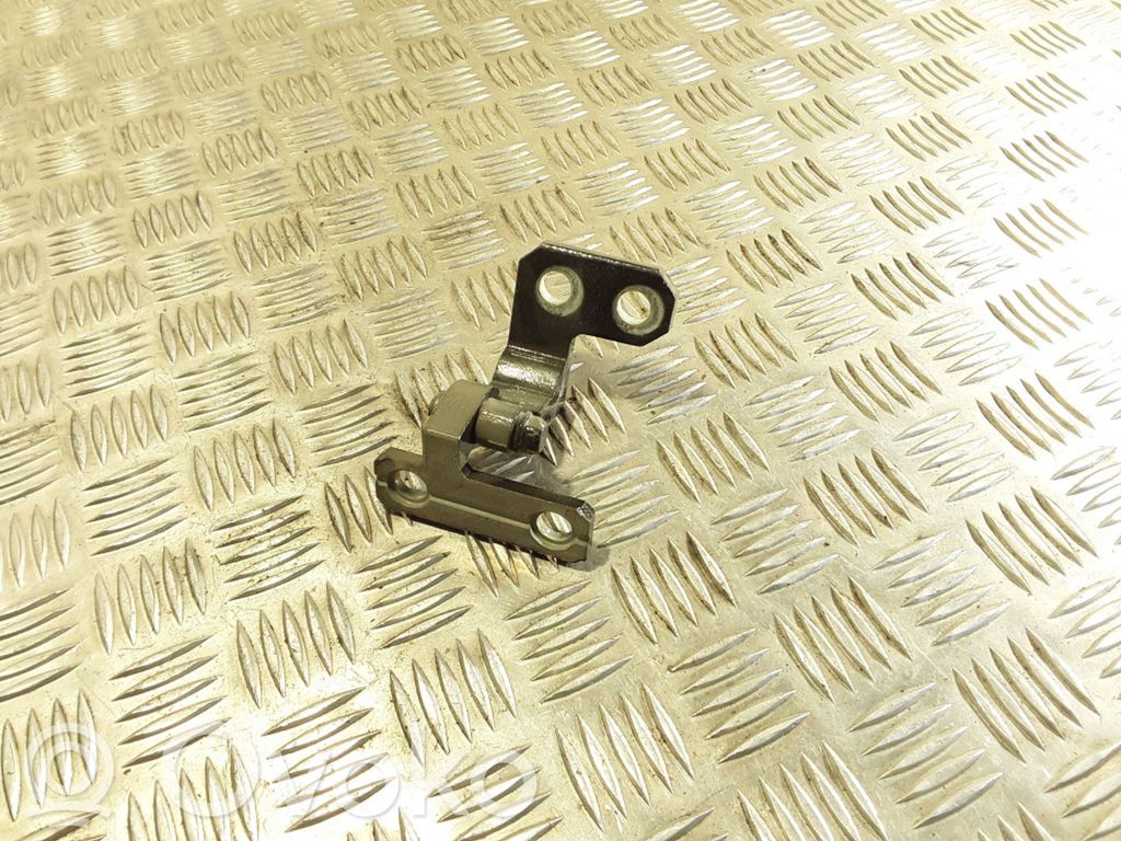 Volkswagen Phaeton Front door upper hinge 