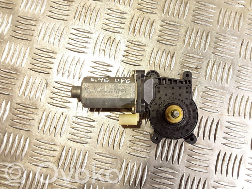 BMW 3 E46 Moteur de lève-vitre de porte arrière 