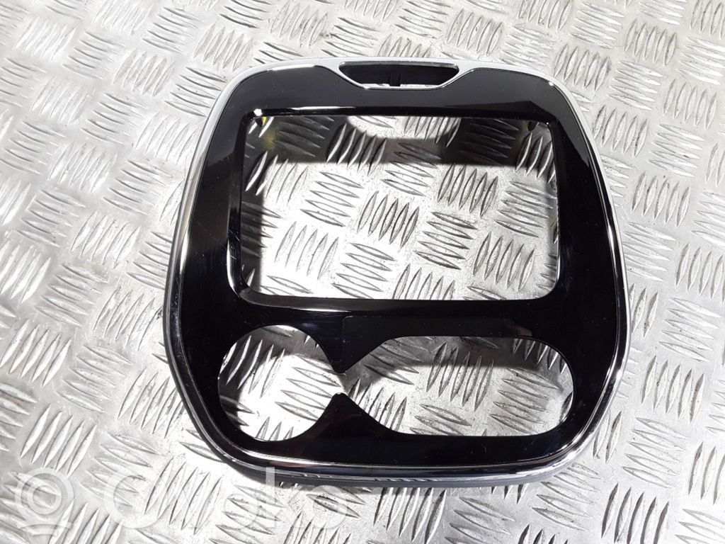 Renault Captur Panel trim 