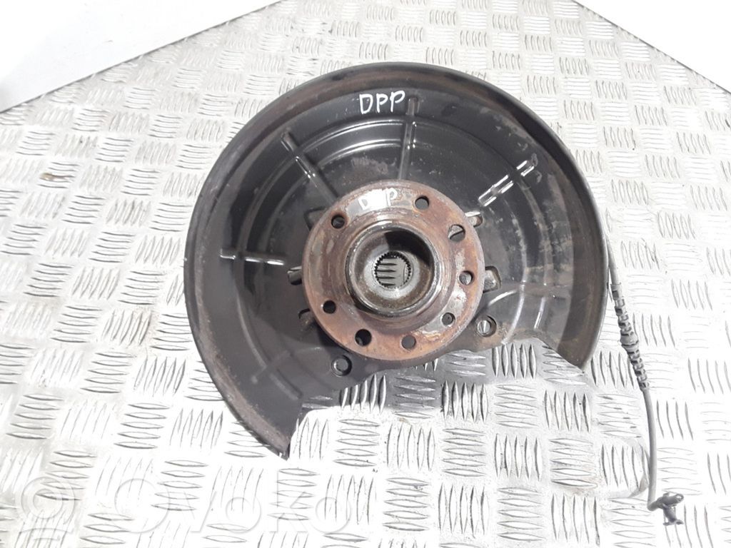 Cubo de rueda delantera