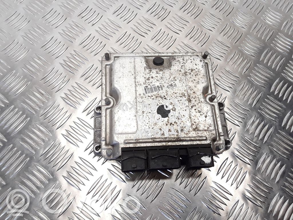 Citroen C8 Engine control unit/module 