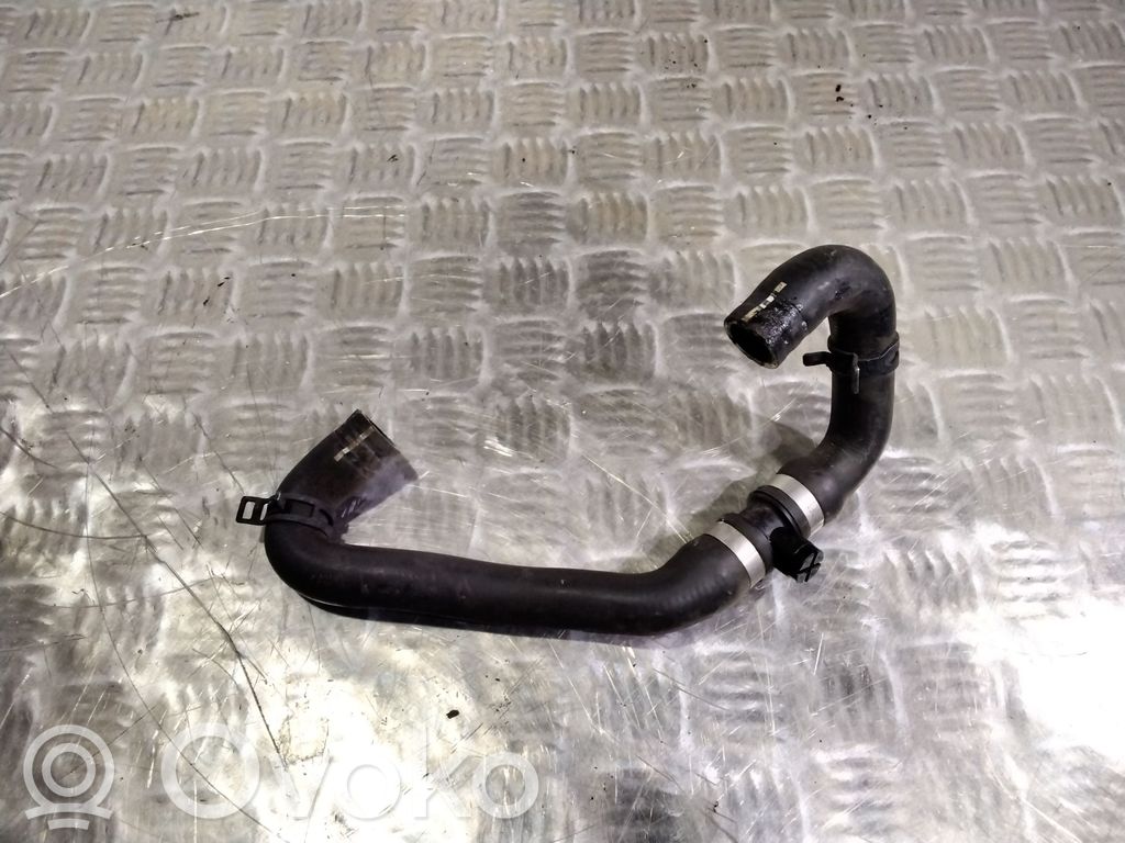 BMW X3 E83 Engine coolant pipe/hose 