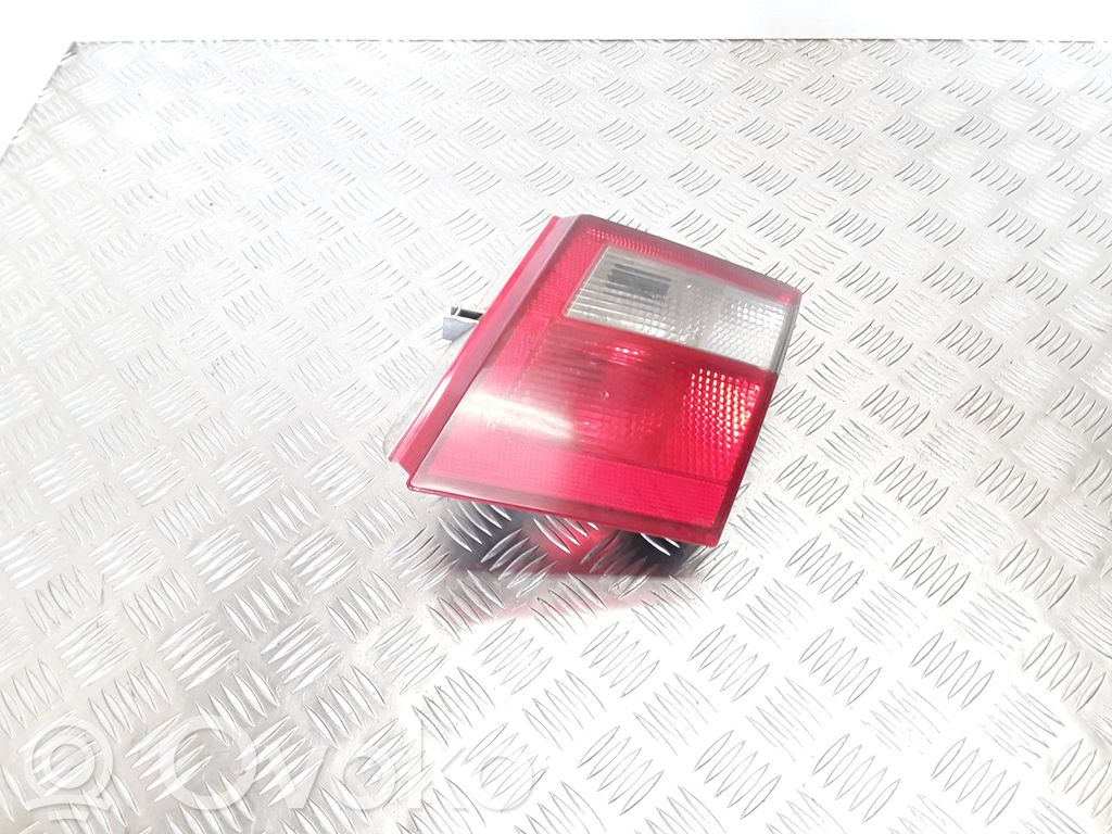 Tailgate rear/tail lights   ULO3316R