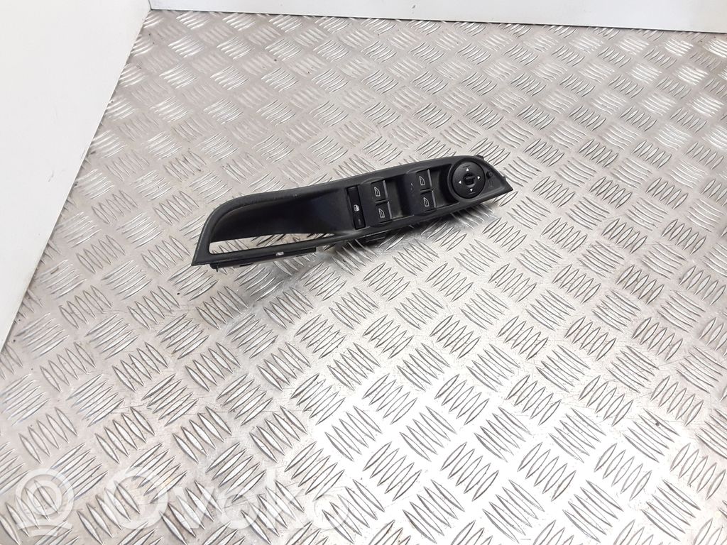 Ford Focus Electric window control switch 