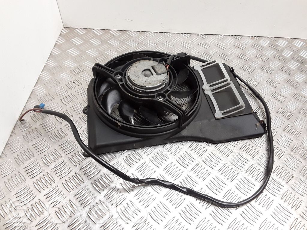 Audi A6 S6 C4 4A Suport ventilator radiator 