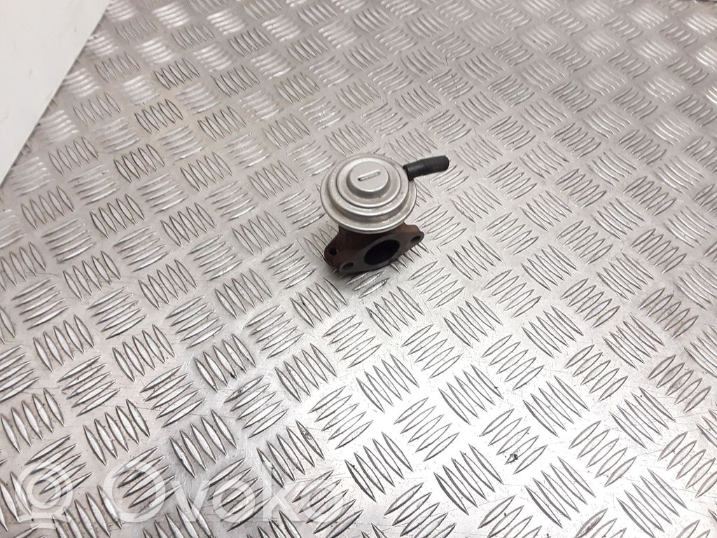 Audi A6 S6 C4 4A EGR vožtuvas 