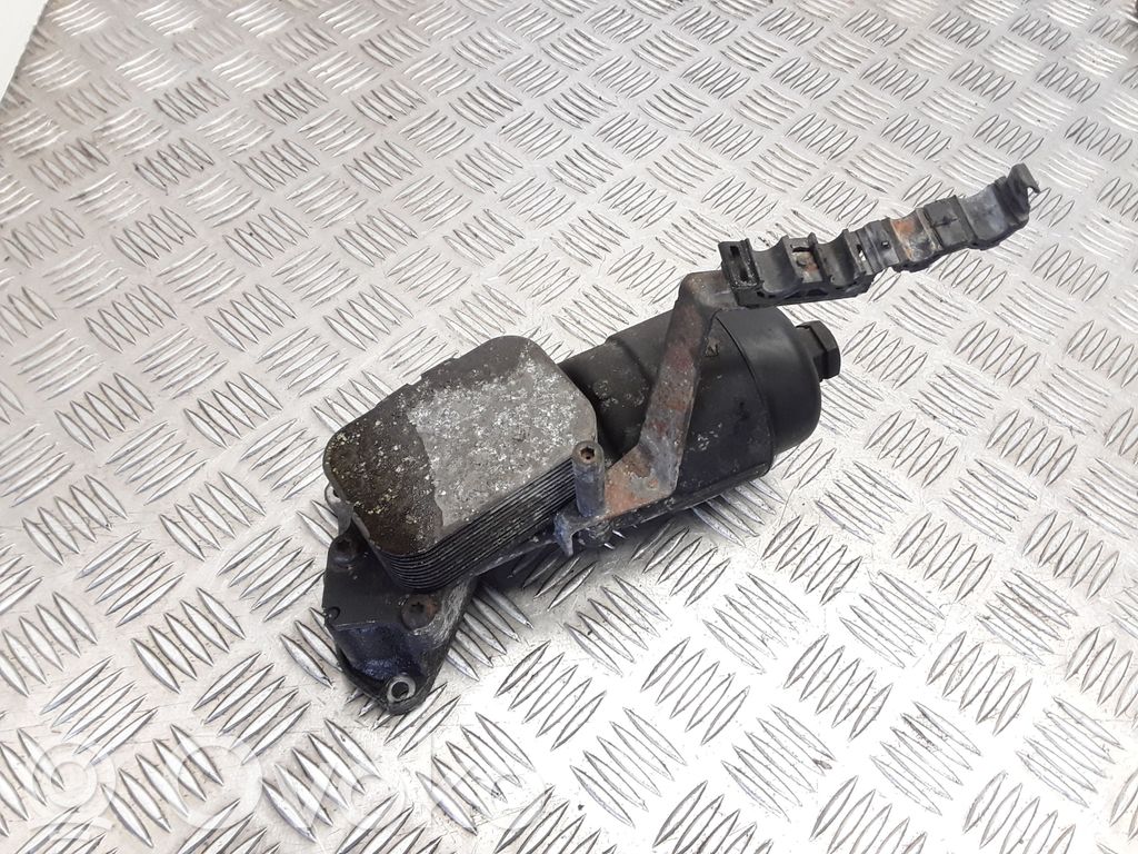Peugeot 206 Oil filter mounting bracket 