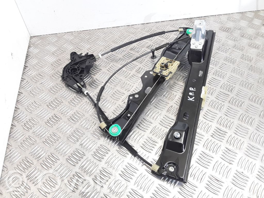 Ford Focus Front window lifting mechanism without motor 