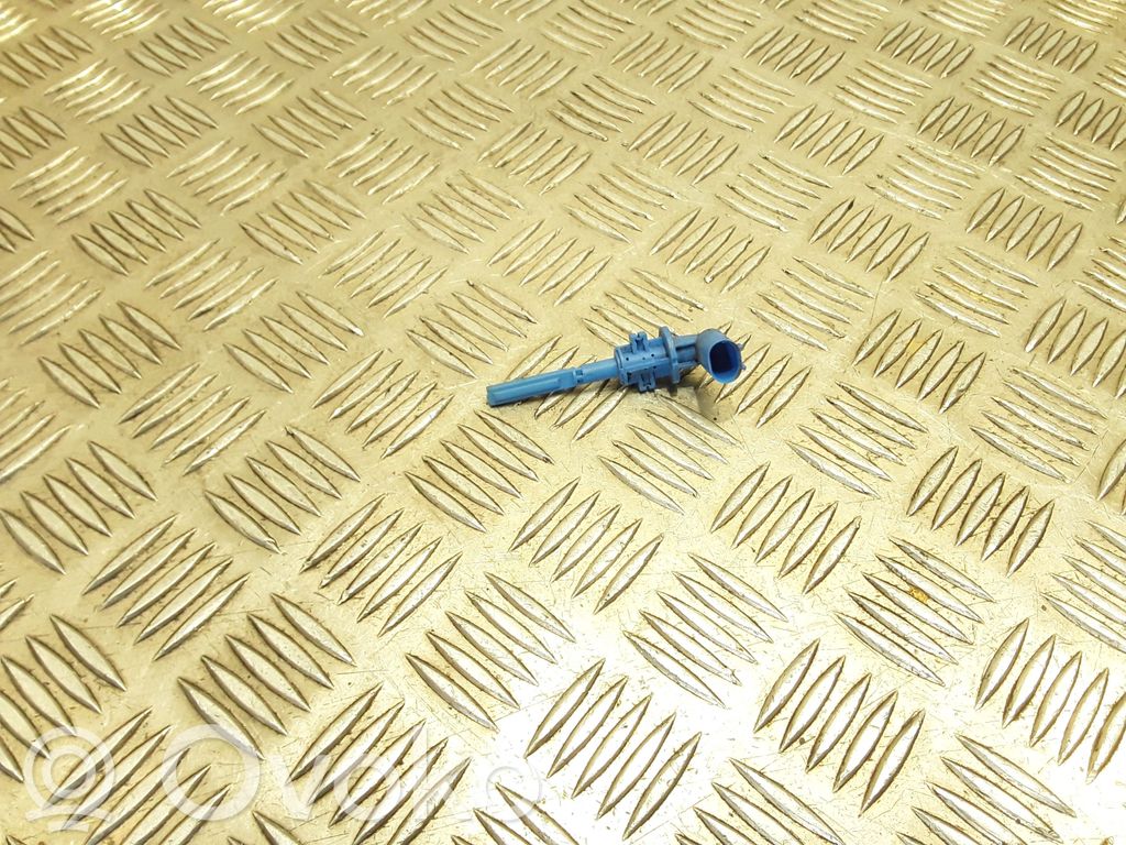 BMW 5 F10 F11 Coolant level sensor 