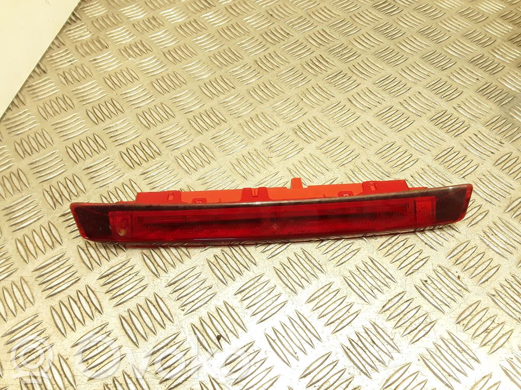 Ford Focus Third/center stoplight 