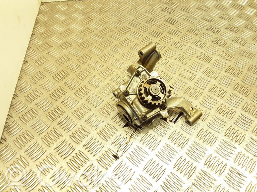 Ford Focus Oil pump 