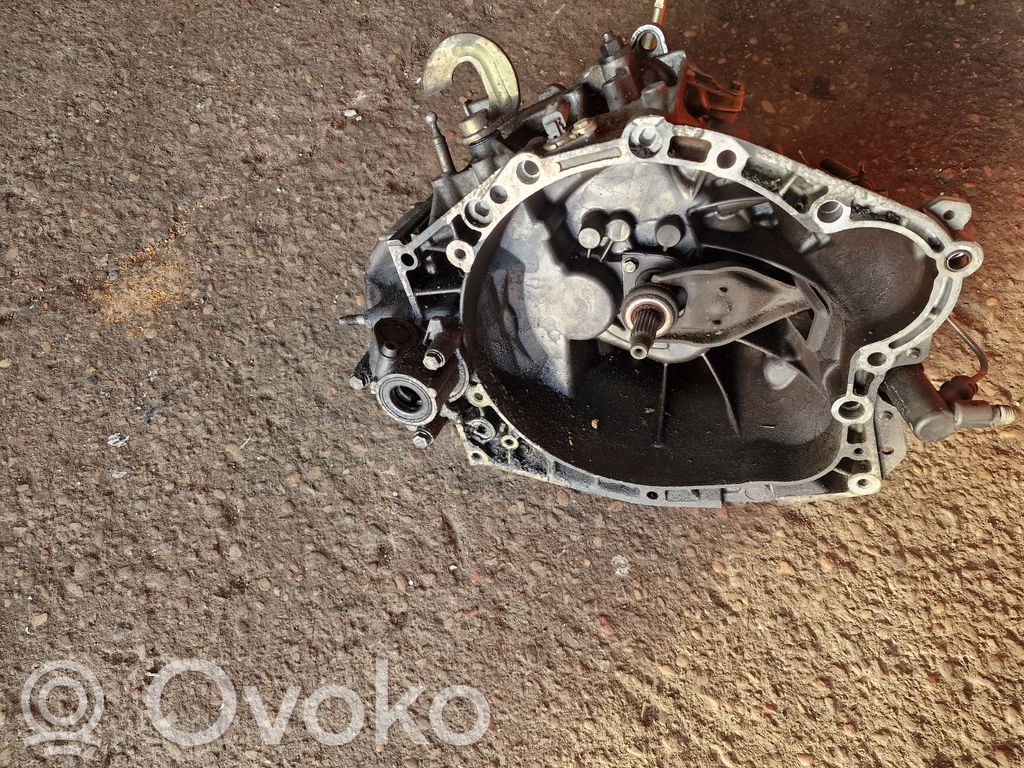 Peugeot 307 Manual 5 speed gearbox 