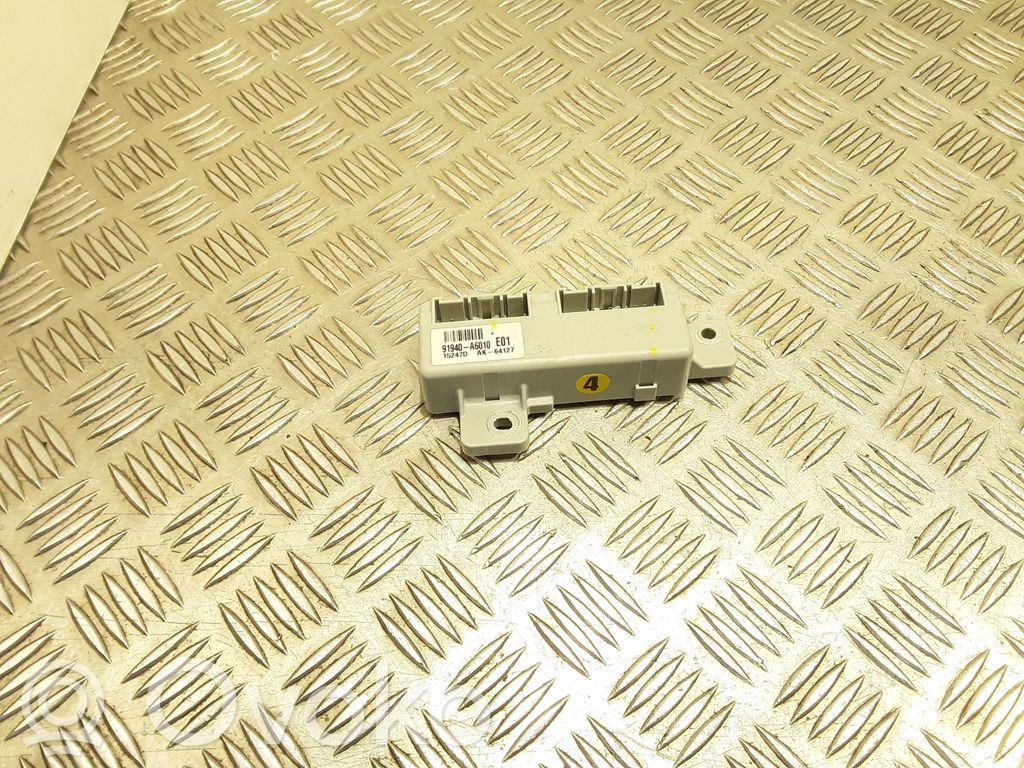 Hyundai i30 Voltage converter inverter 