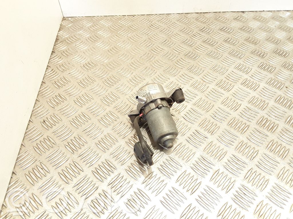 Opel Meriva B Vacuum pump 