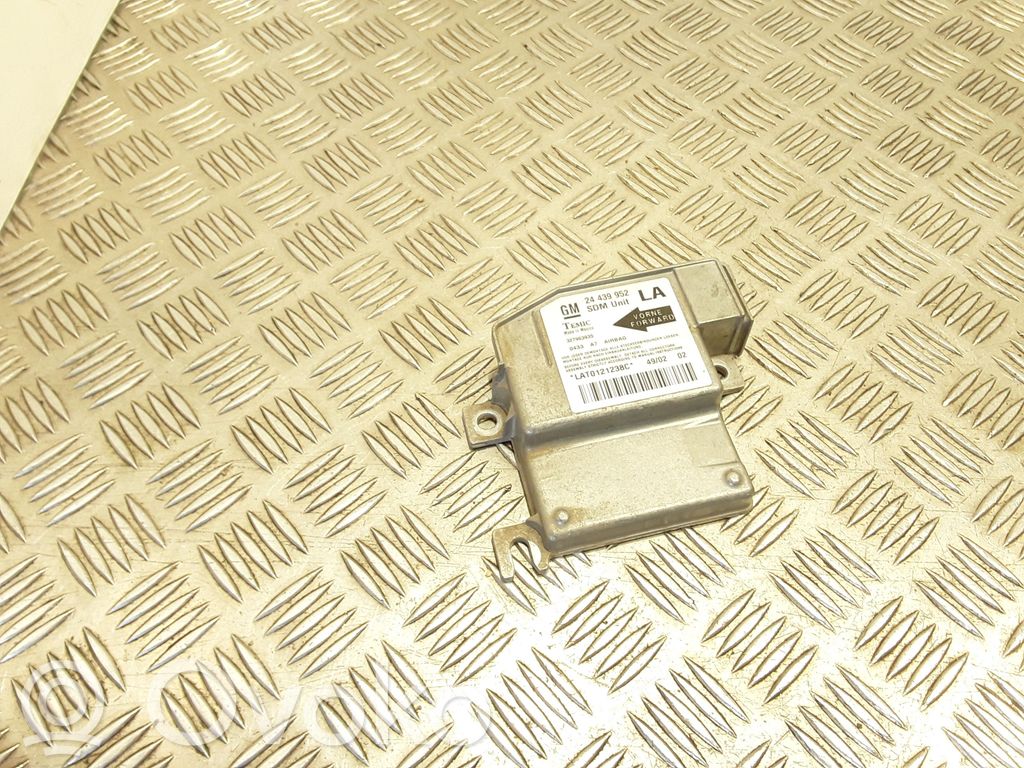 Opel Corsa C Airbag control unit/module 