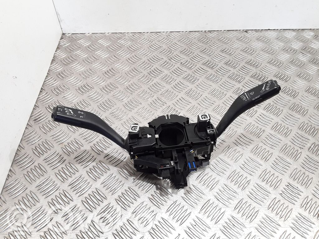 Seat Altea Commodo, commande essuie-glace/phare 