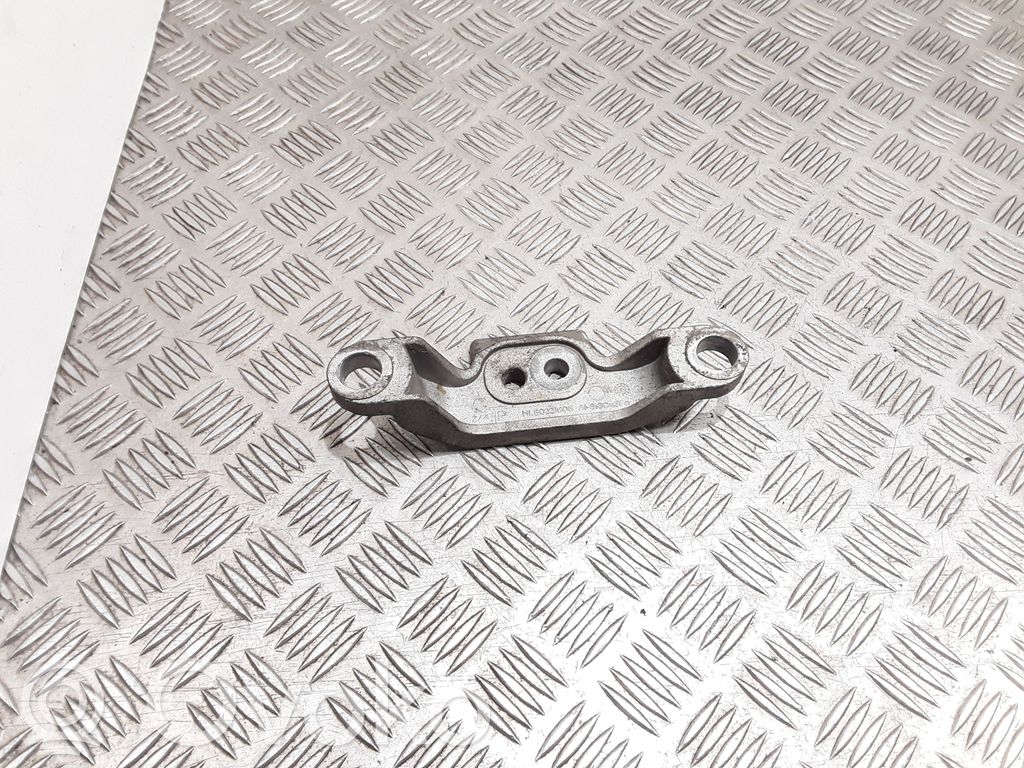Ford Mondeo MK IV Gearbox mounting bracket 