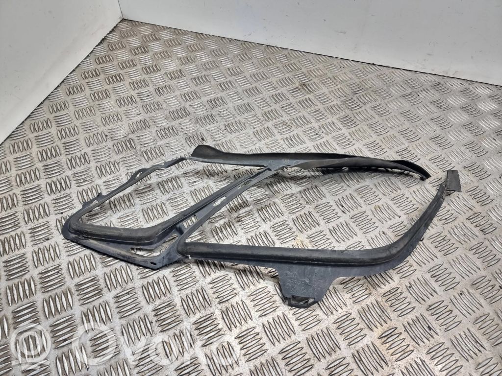 Mercedes-Benz E W212 Ornament sub far 