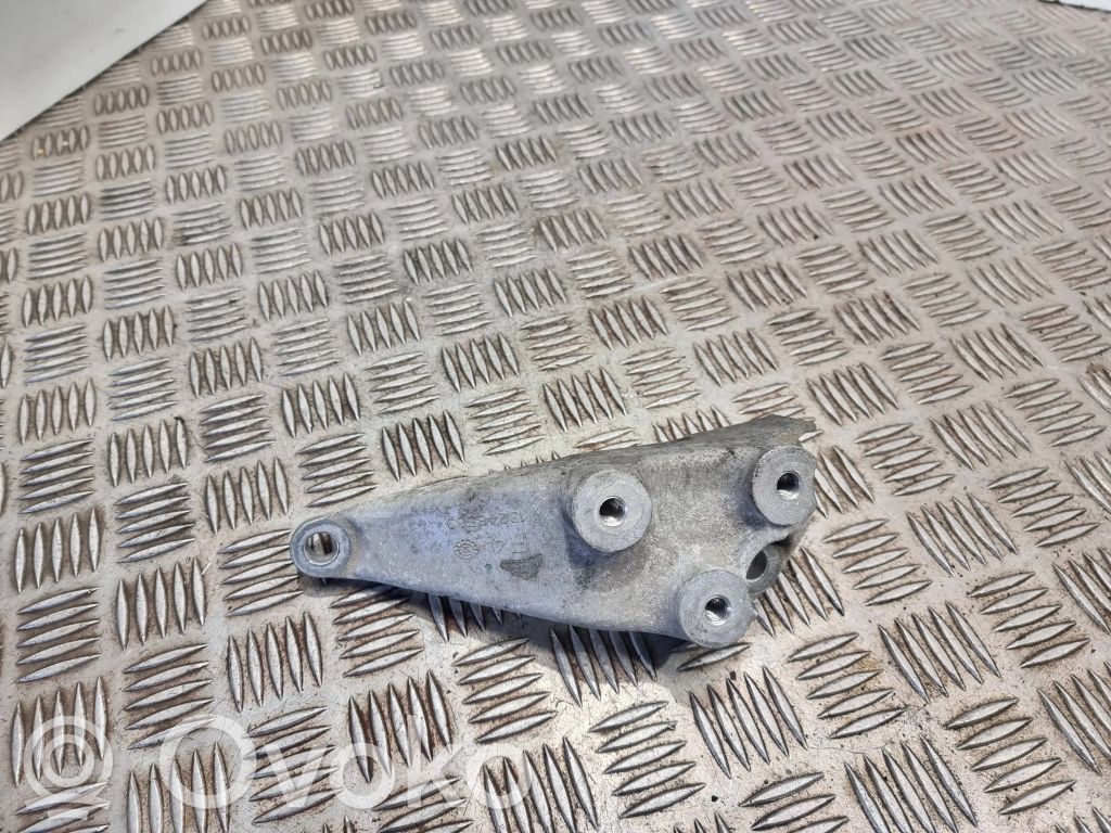 Opel Astra J Gearbox mounting bracket 