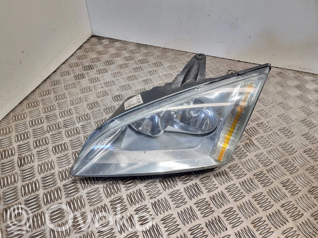Ford Focus Headlight/headlamp 