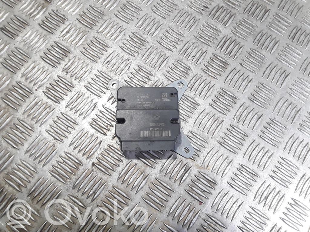 Renault Twingo III Airbag control unit/module 