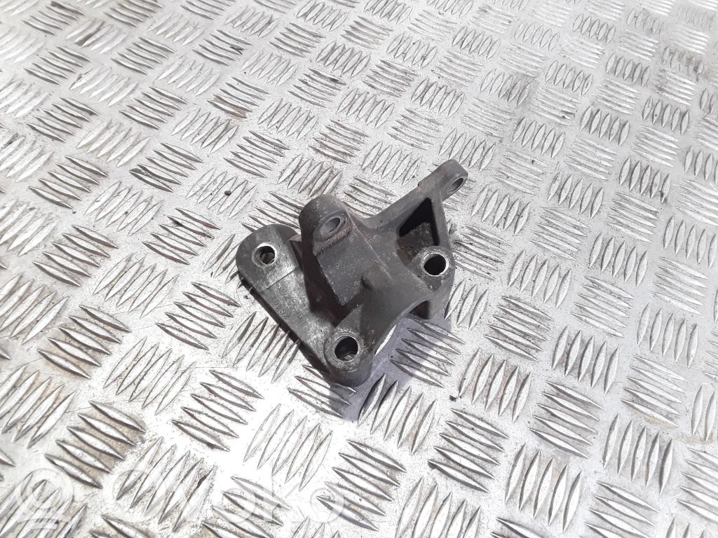 Ford Tourneo Engine mounting bracket 