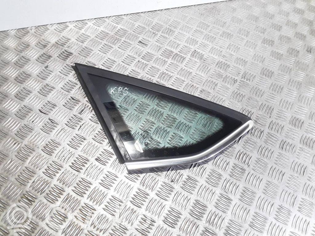 Ford Focus Rear side window 