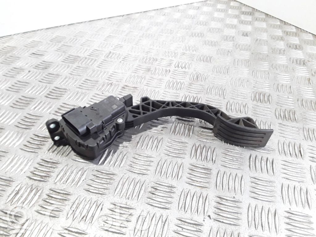 Accelerator throttle pedal   3M519F836AE