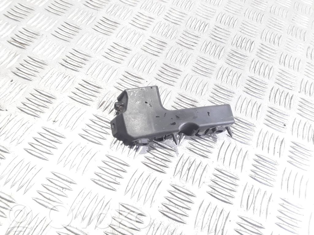 Audi A4 S4 B7 8E 8H Front bumper mounting bracket 