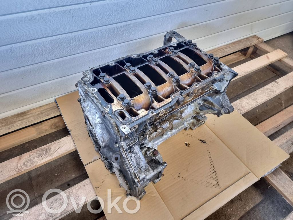 Opel Zafira B Engine block 