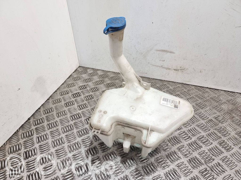 Toyota Yaris Zbiornik płynu do spryskiwaczy szyby przedniej / czołowej 