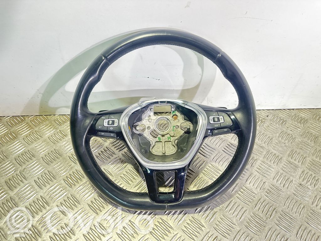 Volkswagen PASSAT B8 Ohjauspyörä 