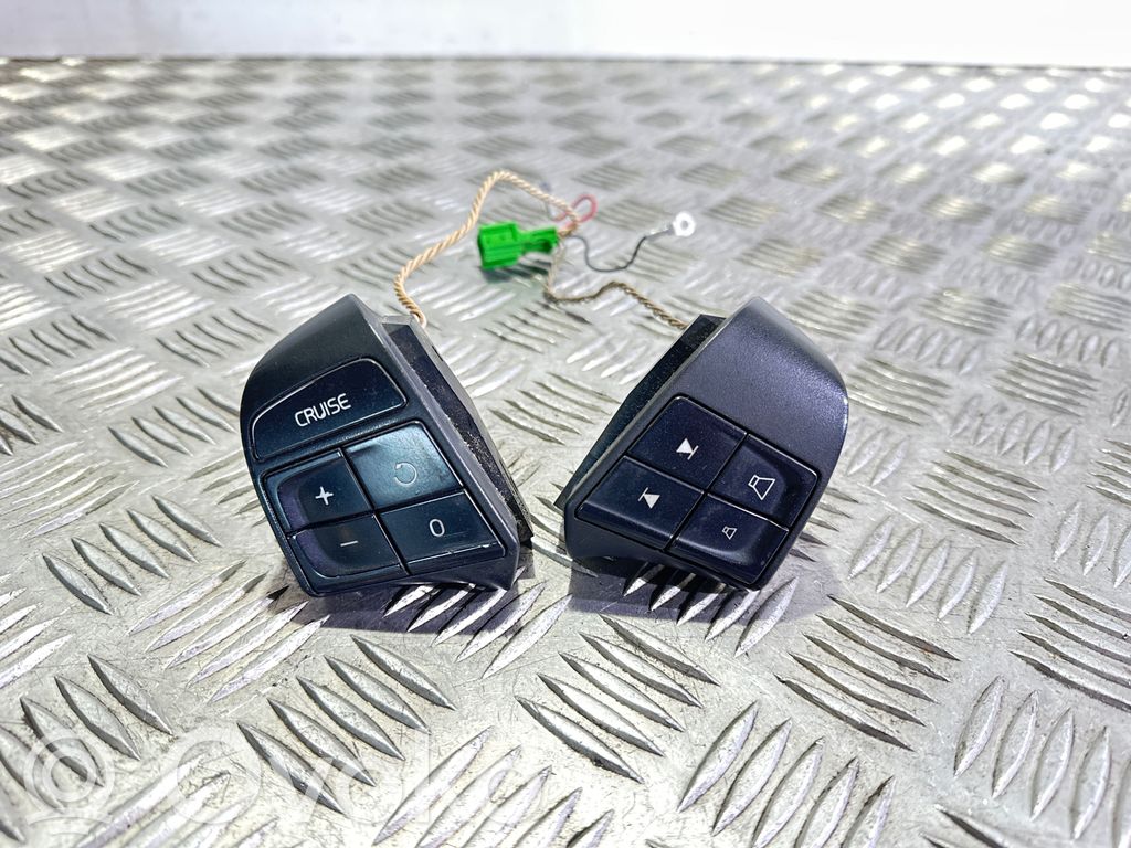 Volvo V50 Tasten Schalter Multifunktionslenkrad 