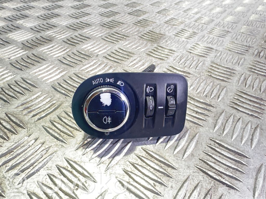 Opel Astra K Light switch 