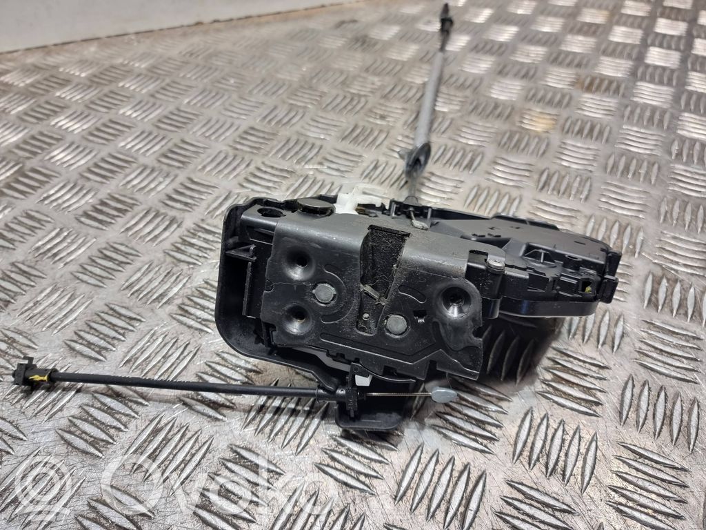 Volvo V70 Rear door lock 