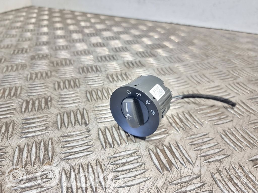 Ford Fiesta Light switch 